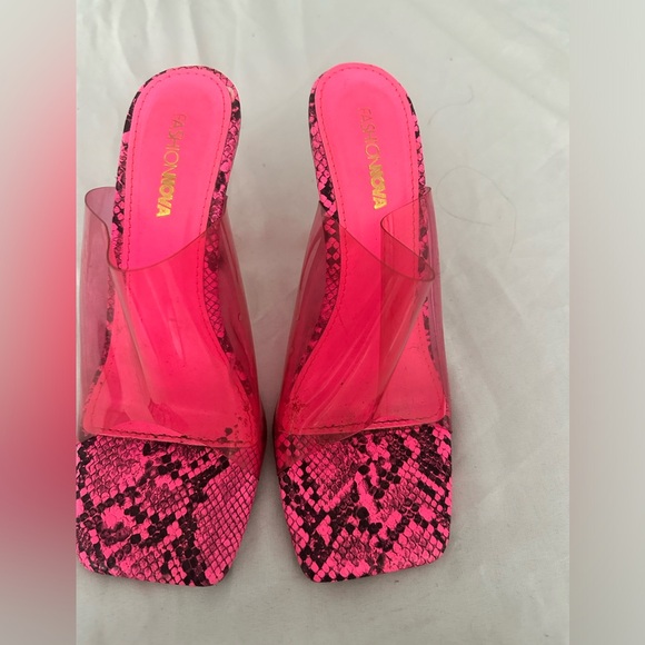 Fashion Nova Mules - Picture 2 of 2